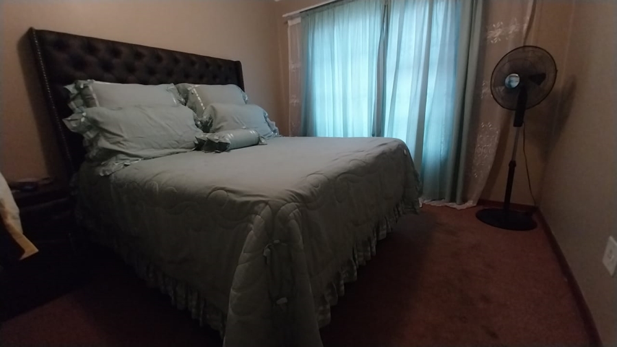 5 Bedroom Property for Sale in Sunnyridge Ext 3 Eastern Cape